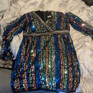 Emerald sequined long sleeve dress